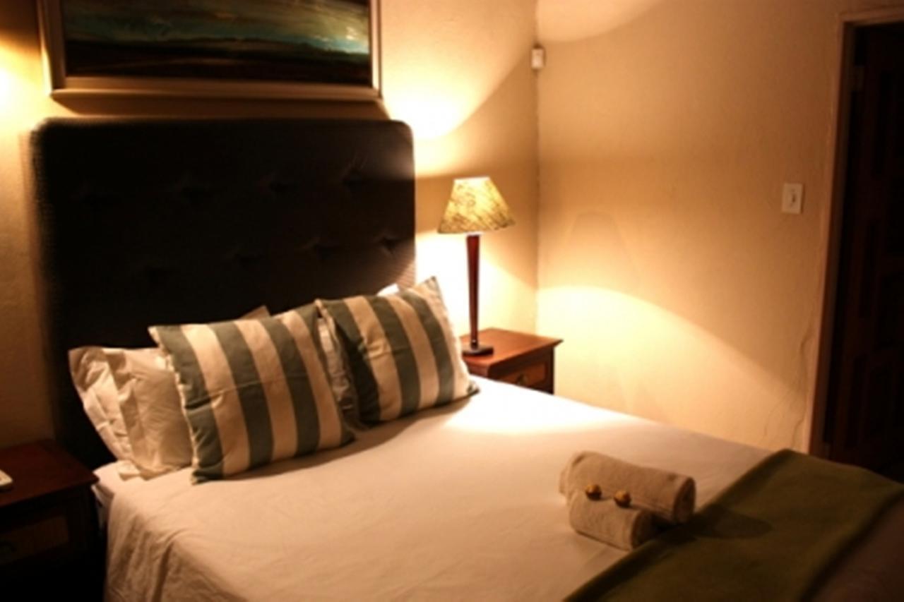 Croc River Lodge Komatipoort Zimmer foto